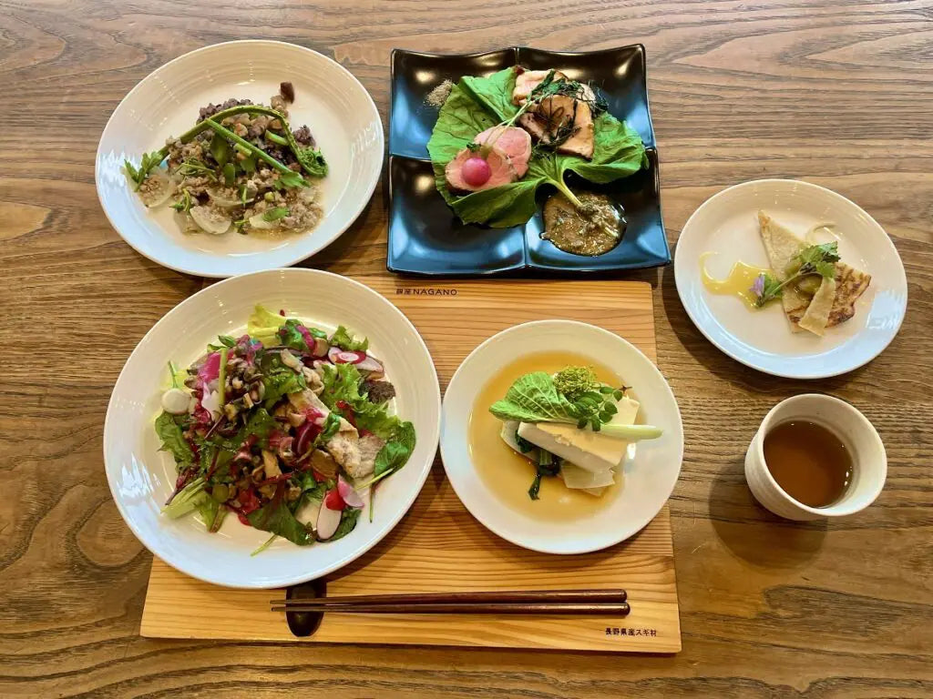 北沢正和さんの信州の暮らしを彩る山里ランチ ~旬の野菜と、自然に育まれた黒豚肉の豊かな味わいを楽しむ~